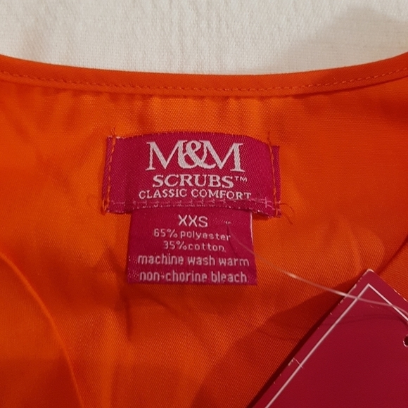 M & M women's or men's XXS Blaze orange top NWT measures bigger - Picture 2 of 3
